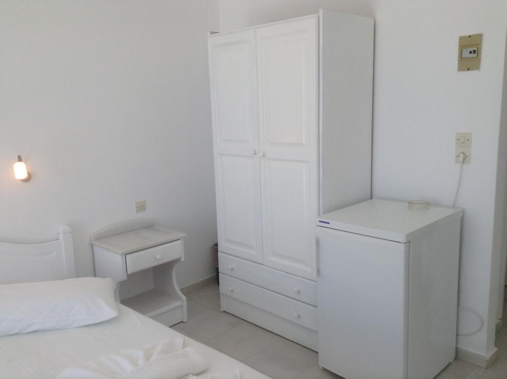 Sunday Hotel Antiparos ภายนอก รูปภาพ